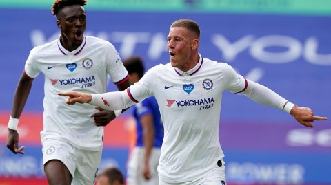 蓝军绝杀皇权球场 切尔西挺进足总杯四强