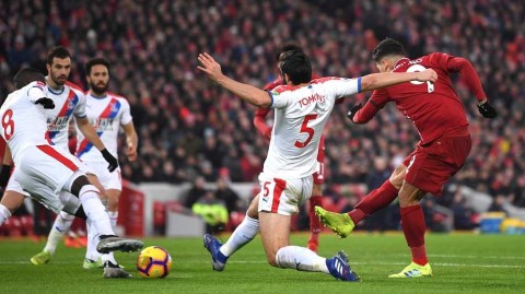 红军巅峰一战：菲尔米诺霸气反超，萨拉赫双响炮荡气回肠