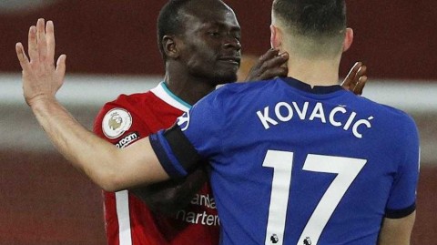 安菲尔德暗流涌动：马内与科瓦契奇的瞬间“对峙”