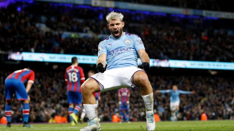 蓝月亮的过山车之夜：阿圭罗梅开二度难救主，曼城读秒遭水晶宫绝平