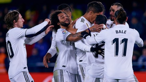 西甲焦点战：皇马客场激战比利亚雷亚尔，本泽马破门难救主