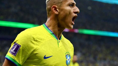 桑巴锋芒闪耀卢赛尔 理查利森倒钩定乾坤