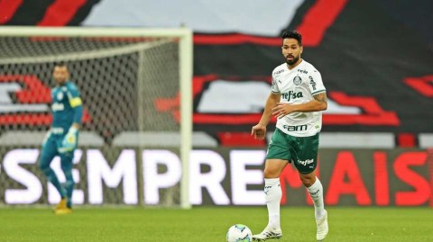 绿茵场外的遗憾：新星梅尼诺因新冠无缘桑巴军团