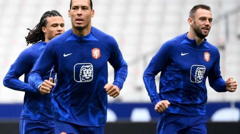 橙衣军团巴黎集结科曼率队挑战高卢雄鸡