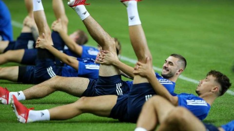 硝烟将至：萨格勒布迪纳摩欧冠附加赛前的最后演练