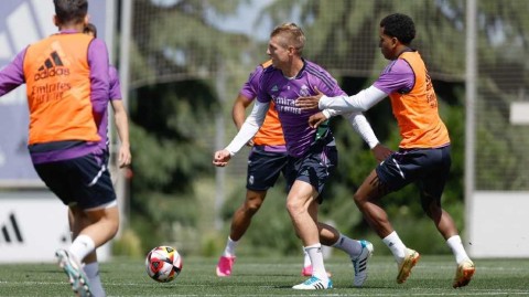 白衣军团塞维利亚决战前夕 皇马训练场上的专注与决心