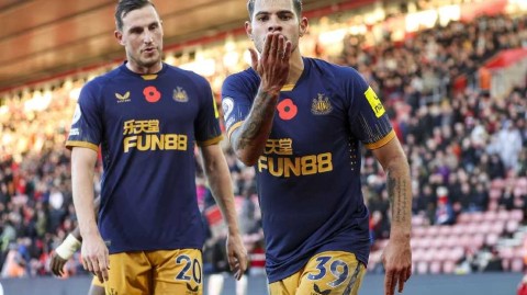 圣玛丽雨夜喜鹊高歌 四球大胜展露豪强峥嵘