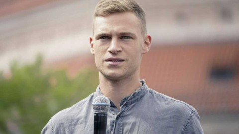 安联球场的那束光：基米希与拜仁慕尼黑的漫长之约