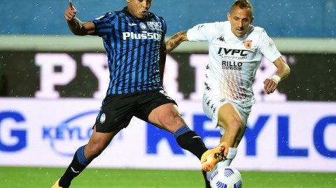 蓝黑风暴席卷贝尔加莫：亚特兰大完胜贝内文托的六大神韵瞬间