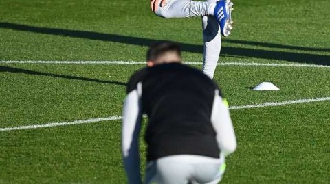 大戰前夕，床單軍團的靜默誓言：馬競全力備戰欧冠小組賽