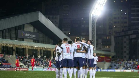 三狮军团安道尔行，五子登科奏凯歌