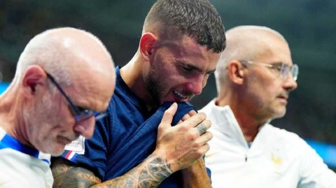 法国后卫卢卡斯世界杯重伤离场卫冕冠军遭伤病重击