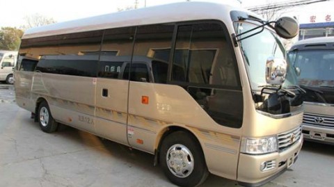 西甲争冠天平彻底倾斜！巴萨9分领跑一骑绝尘，皇马绝望中静待最后决战？