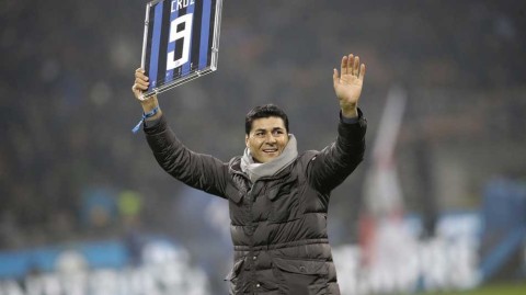 园丁归来时，蓝黑绝杀夜：克鲁兹传奇加冕，劳塔罗补时弑旧主