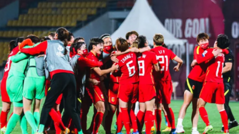 1-0！日本女足U20绝杀卫冕冠军朝鲜，时隔8年重登亚洲之巅，井尻明首秀捧杯创王朝伟业
