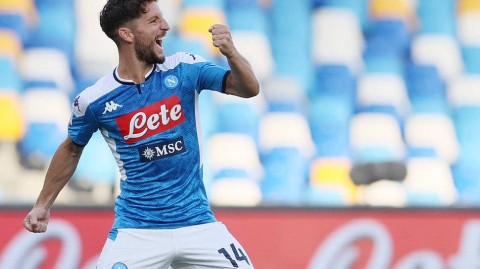 蓝衣军团风暴再起：那不勒斯完胜斯帕尔，点燃圣保罗球场的夏日激情