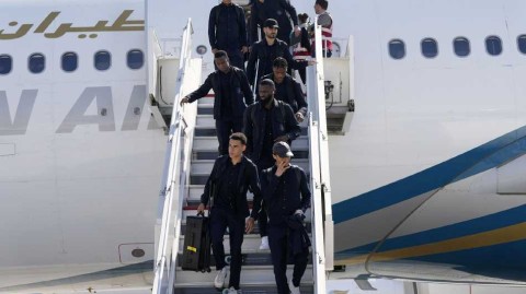 日耳曼战车驶入海湾 世界杯征程正式启航