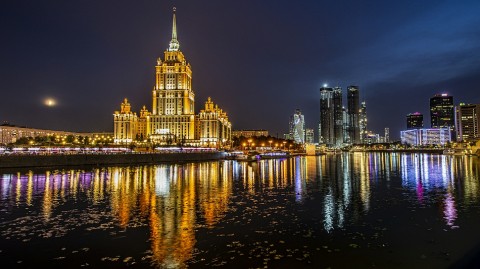 莫斯科之夜，静待沙滩足球盛宴启幕