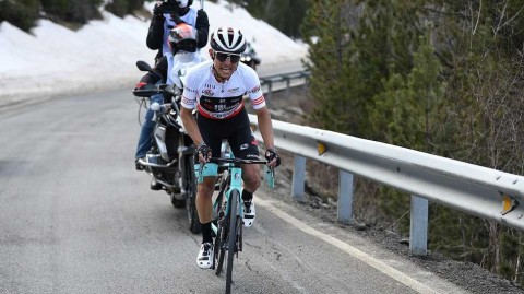 皇后赛段的征服：查韦斯单飞夺冠，英力士王朝的加泰罗尼亚荣耀