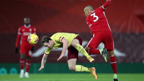 安菲尔德城墙坍塌记：利物浦0-1伯恩利，尘封四年的不败神话在此夜终结