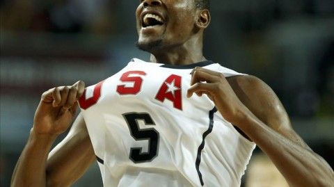 杜兰特季后赛伤停回顾与死神战靴辉煌印记