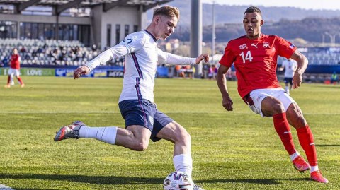 科佩尔雨夜，瑞士军刀刺痛三狮军团