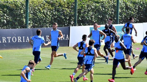 蓝鹰展翅，重启征程——拉齐奥备战意甲复赛纪实