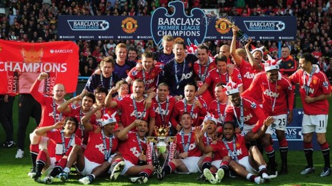 格局改写：蓝月时隔244天再登顶，争冠主动权易主