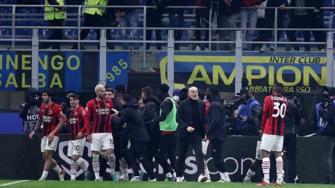 吉鲁四分钟独中两元 米兰客场逆转国米赢下德比战