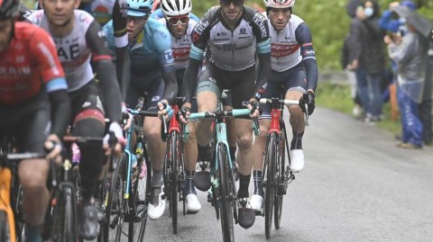 亚平宁风雨中的孤勇者：二〇二一环意第四赛段再现英雄史诗