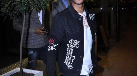 曼城三将胜利夜宴 潮服加身演绎曼市街头风尚