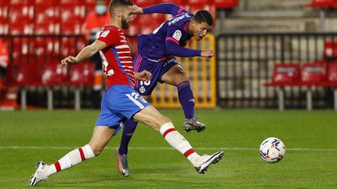 石榴军团主场遭重创，巴拉多利德客场上演进球盛宴