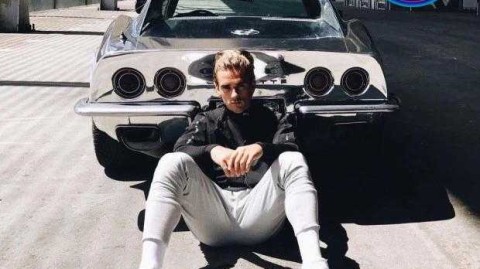 格列兹曼的梦幻座驾：从法拉利到劳斯莱斯，解码法国球星的极速人生