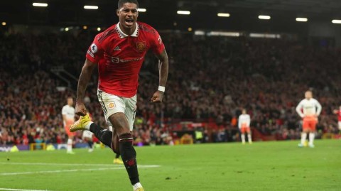 红魔百球捍卫主场 拉什福德力挫铁锤帮