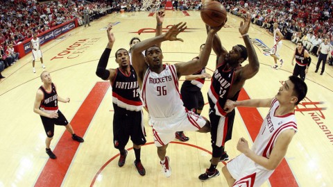 姚明时代经典复盘：火箭铁血攻防燃爆季后赛