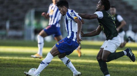 杯赛之夜，巨龙轻取：波尔图客场二球淘汰巴雷鲁