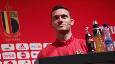 比利时队集结图比泽，剑指威尔士开启世预征途