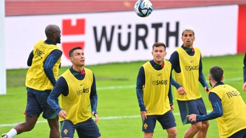 葡萄牙冰岛备战欧预赛新帅马丁内斯引领全新战术变革