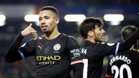 蓝月亮剑特夫摩尔，热苏斯双响炮引爆大胜狂潮