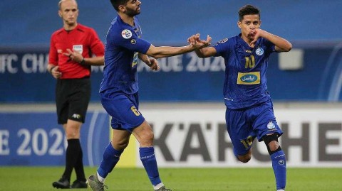 德黑兰独立三球完胜吉达阿赫利，强势晋级亚冠十六强