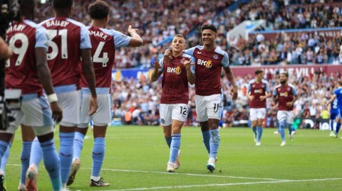 维拉公园的狂喜与沉寂四球之夜见证英超格局的悄然改变