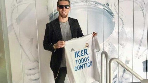 伯纳乌永远与你同在：皇家马德里全队深情祝福传奇队长卡西利亚斯