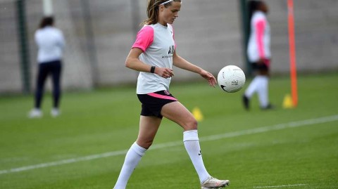 决战前夕的静谧，与登顶时刻的狂喜：回顾巴黎圣日耳曼女足的历史性加冕