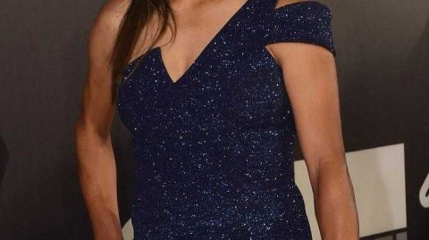 爱的新篇章：巴西女足传奇玛塔与队友普雷斯利甜蜜订婚