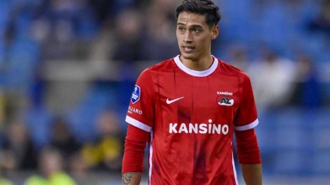 红黑军团迎新援：荷兰中场赖因德斯签约米兰