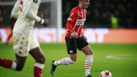 埃因霍温 1-2 摩纳哥：博阿杜处子球与迪奥普绝杀，摩纳哥客场奏凯