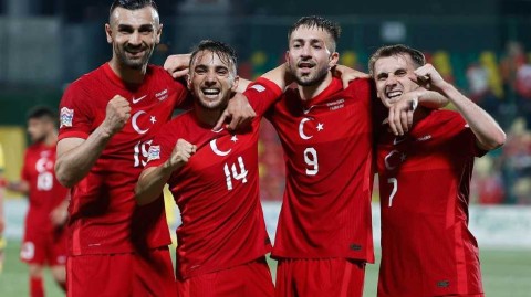 星月军团客场奏凯歌，六球狂胜震撼立陶宛之夜