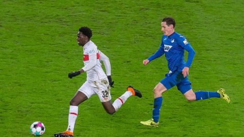 梅赛德斯奔驰竞技场的青春风暴 斯图加特完胜霍芬海姆