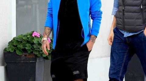 漫步洛杉矶的“原子蚂蚁”：乔文科的随性时尚与不灭的足球传奇