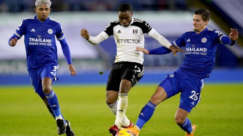 蓝狐主场爆冷沦陷，农场主绝境逃生：英超莱斯特城vs富勒姆之战回顾